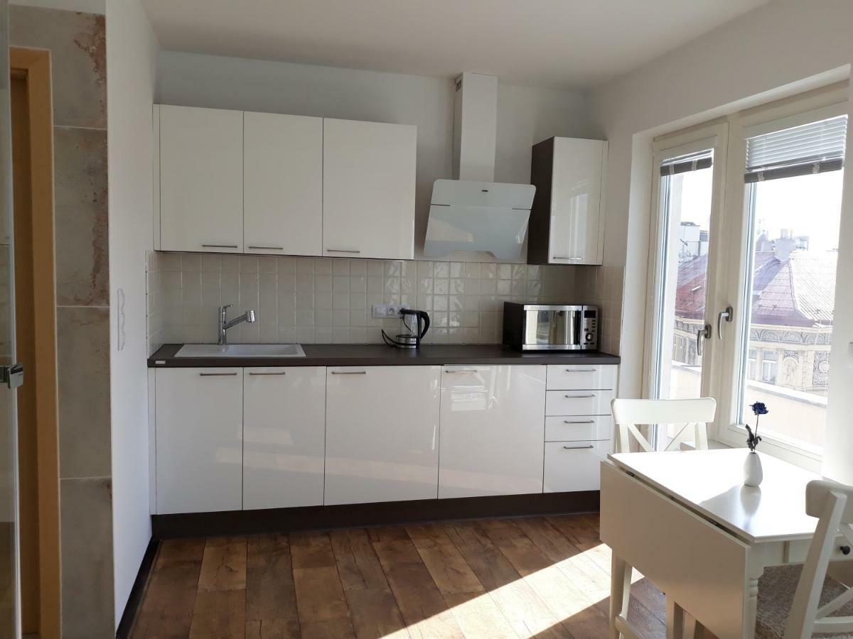 Cool Studio Apartamento Praga Exterior foto
